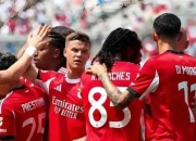 爱游戏体育-羽毛球大师赛焦点战：雪域迅豹队翻盘祁连巨龙队，外线火力全开。团队防守值得称道的简单介绍