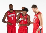 AYX- 杜兰特在g2比赛中关键助攻,连败引发热议的是谁 